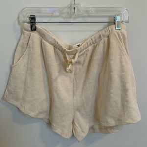 Roxy ribbed sweatshorts cream size large NWT pull on
